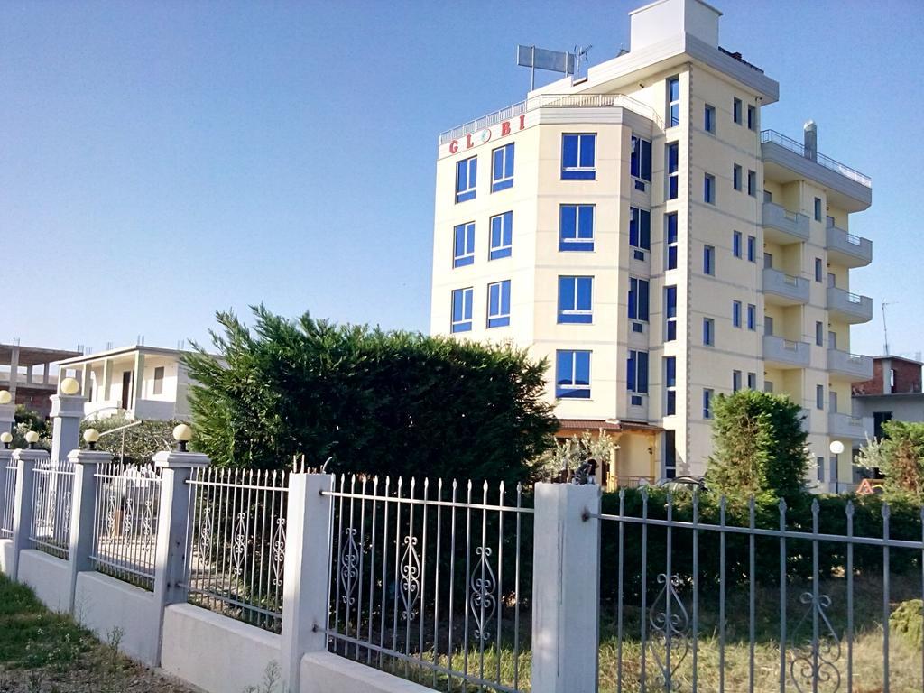 Hotel Restaurant Globi Веліпоя Екстер'єр фото